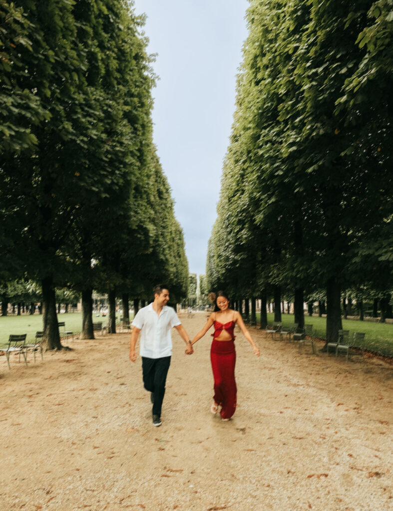 Romantic parisian photoshoot paris