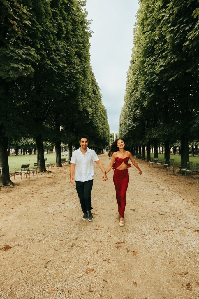 Romantic parisian photoshoot paris